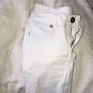Women’s white Maurice’s Jeggings